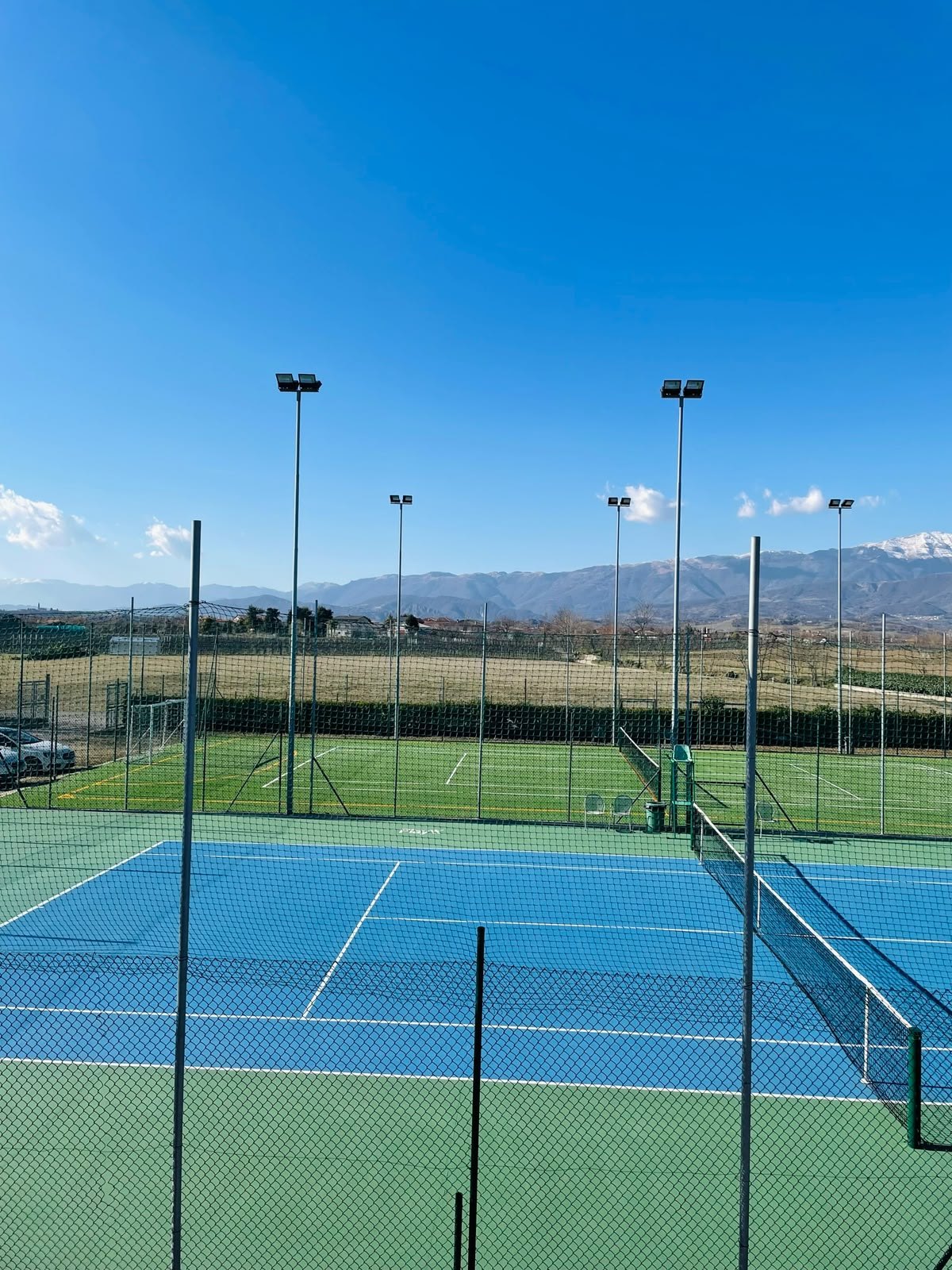 Campi da tennis a Cordignano con vista sulle colline